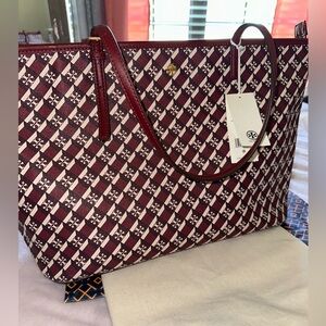 Tory Burch Allover Tote bag 👜